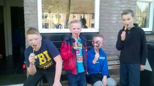 Kinderen cevapcici vislolly